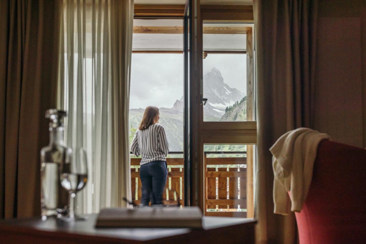 La Couronne Hotel & Spa Zermatt Bagian luar foto