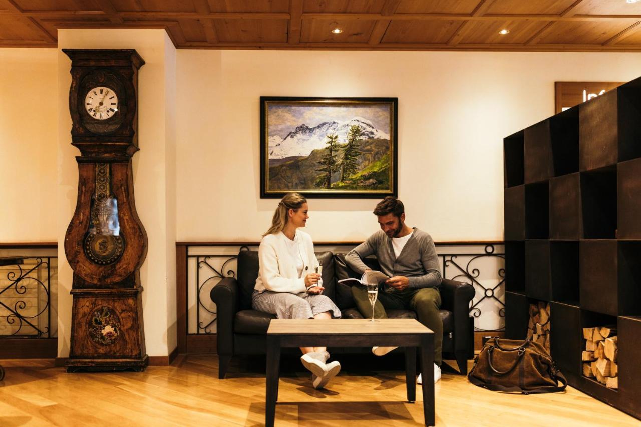 La Couronne Hotel & Spa Zermatt Bagian luar foto
